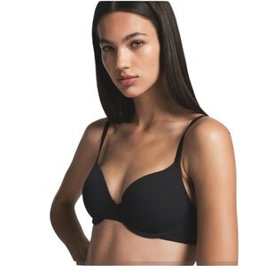 SKIMS Fits Everybody T-Shirt‎ Demi Bra – Onyx | 36DDD